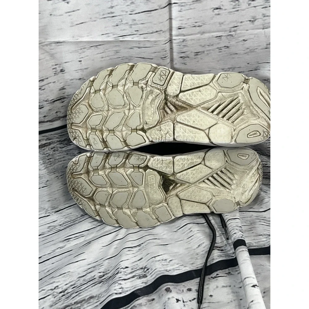 Size 9 - Hoka One One Clifton 6 Black - 1102873-BWHT‎ Used Fair Condition